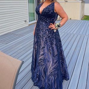 Prom Dress. Worn once. Pockets. Size 14